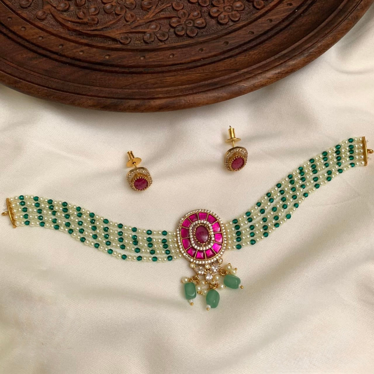 Premium Green Crystal & Pearl Jadau Kundan Necklace Set