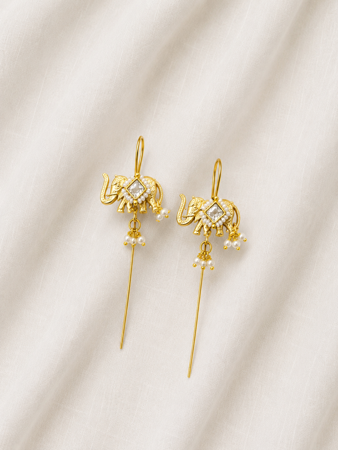 Gajraaj Pachi Kundan Earcuffs pair ✨