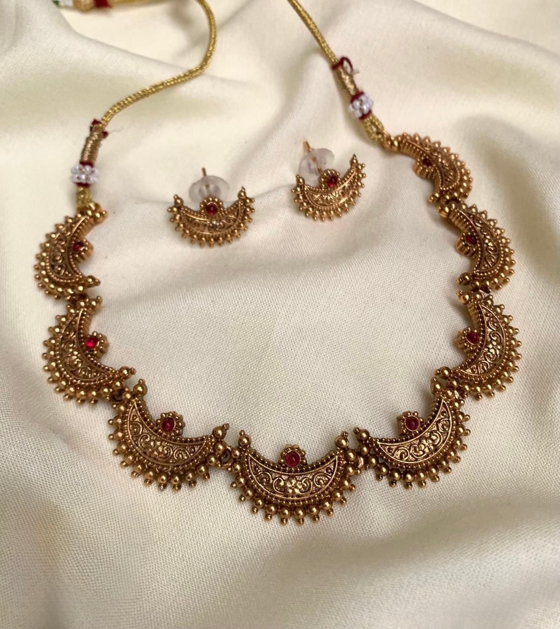 Royal Chandrakor Set