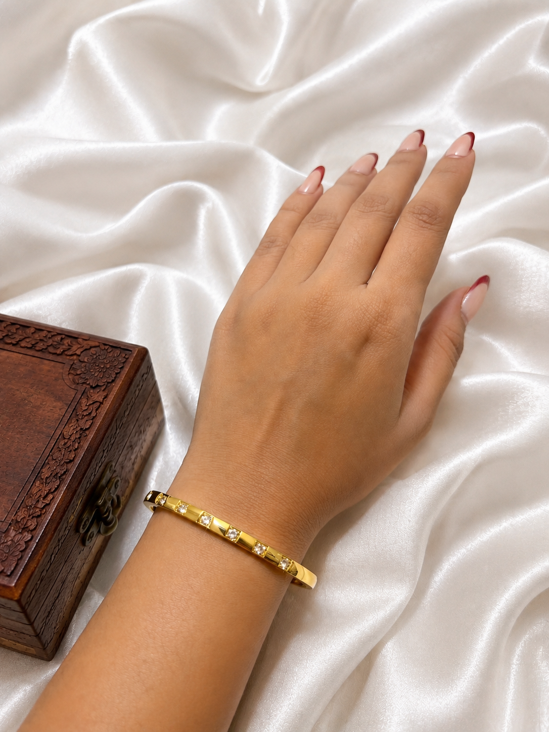 Square Spark regular size Bangle
