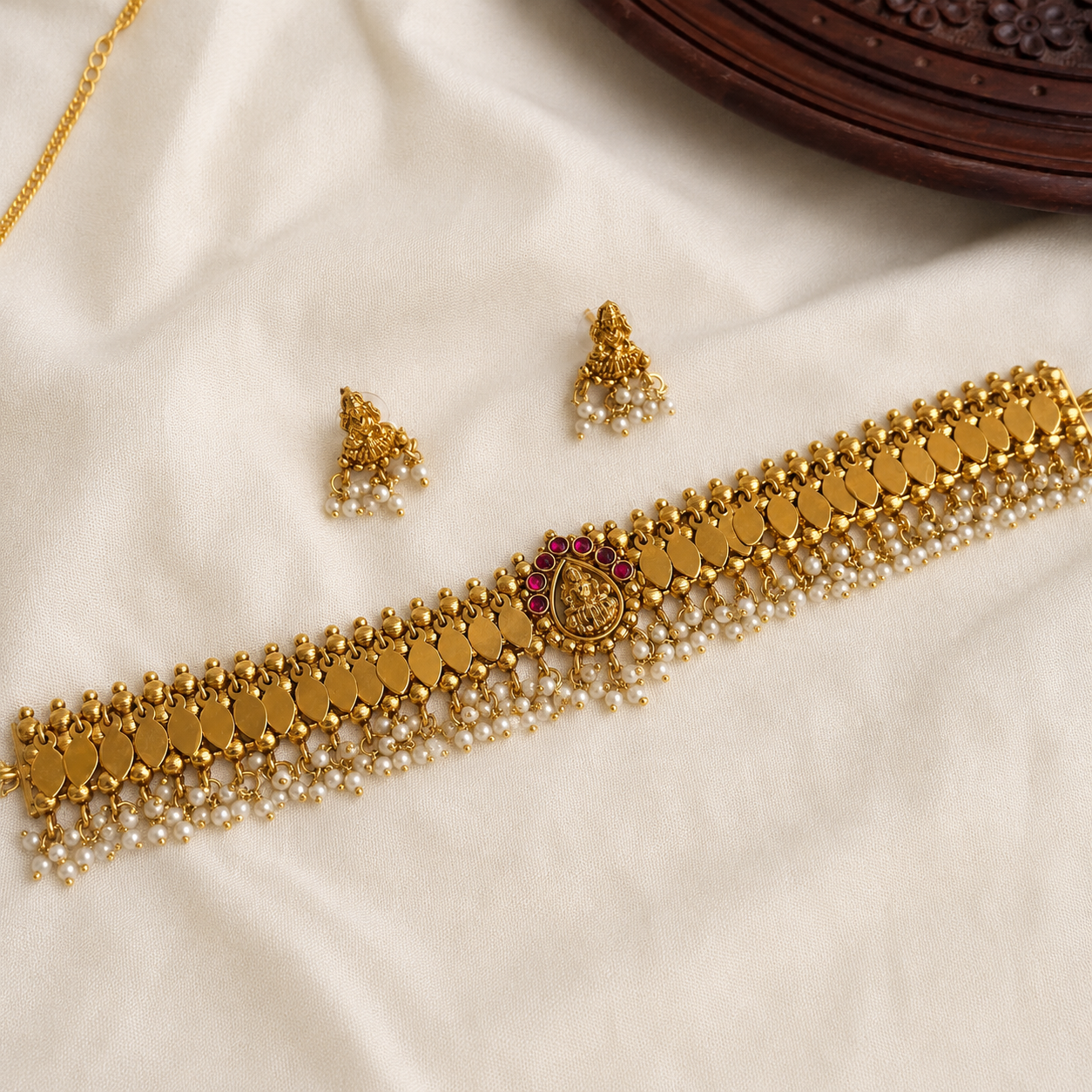 Elakkathali Choker set