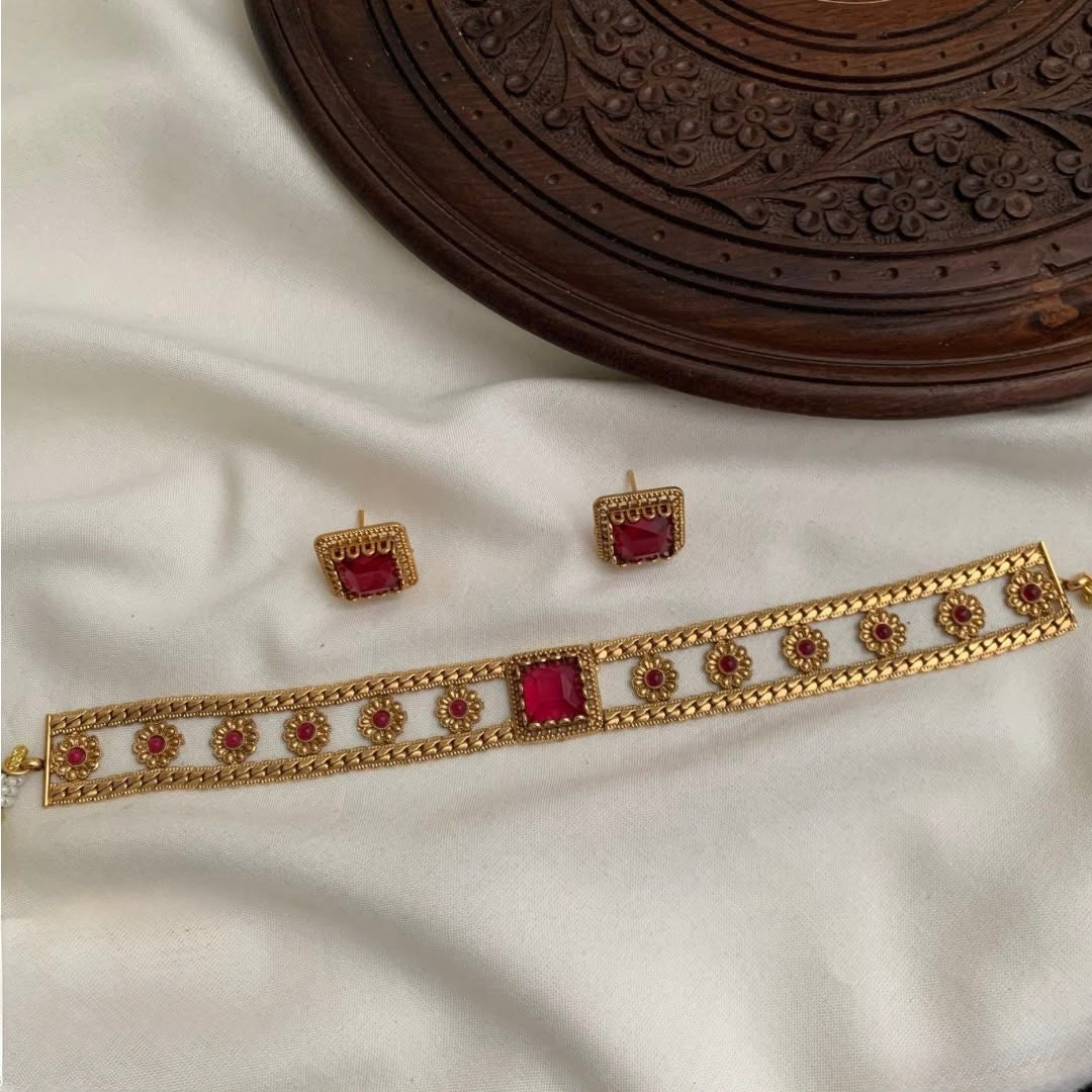 Regal Bloom Choker Set