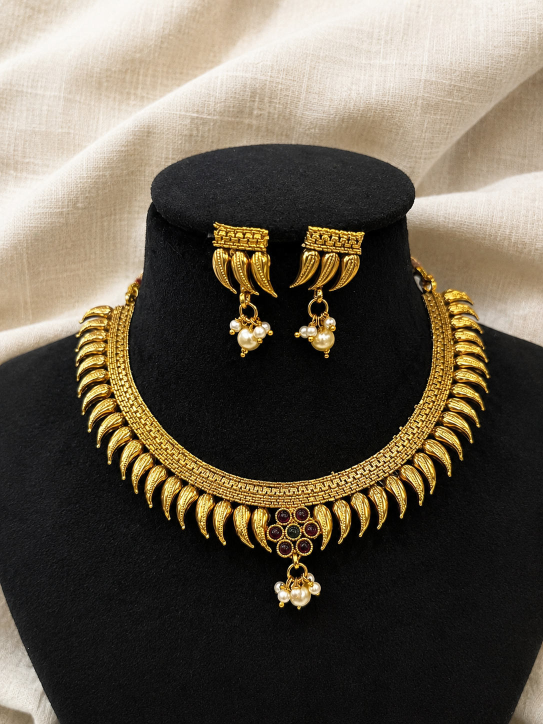 Maharani Saaj Brass Necklace Set