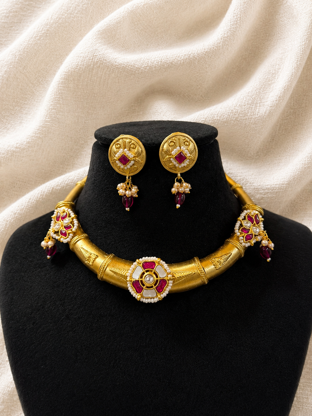 Pink lotus Jadau Pachi Kundan Hasli Set