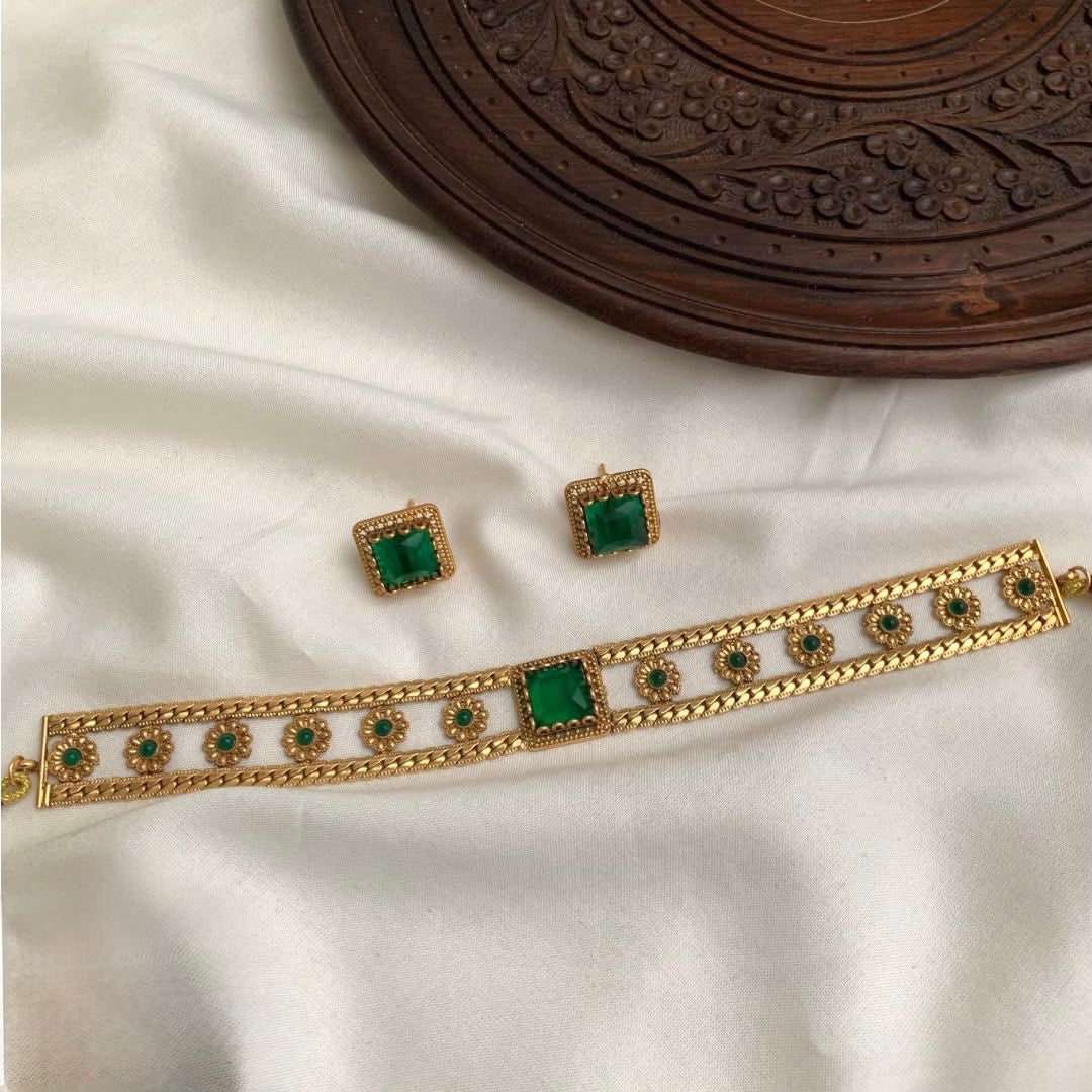 Regal Bloom Choker Set