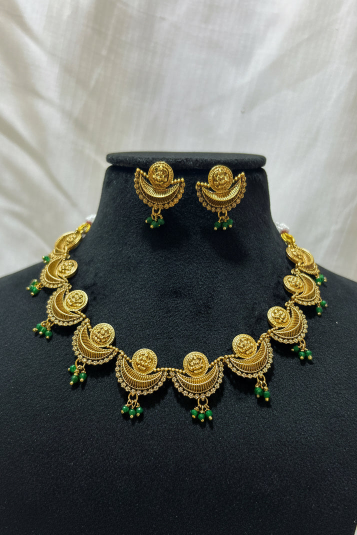 Chandrakor Laxmi Rajamala Necklace Set