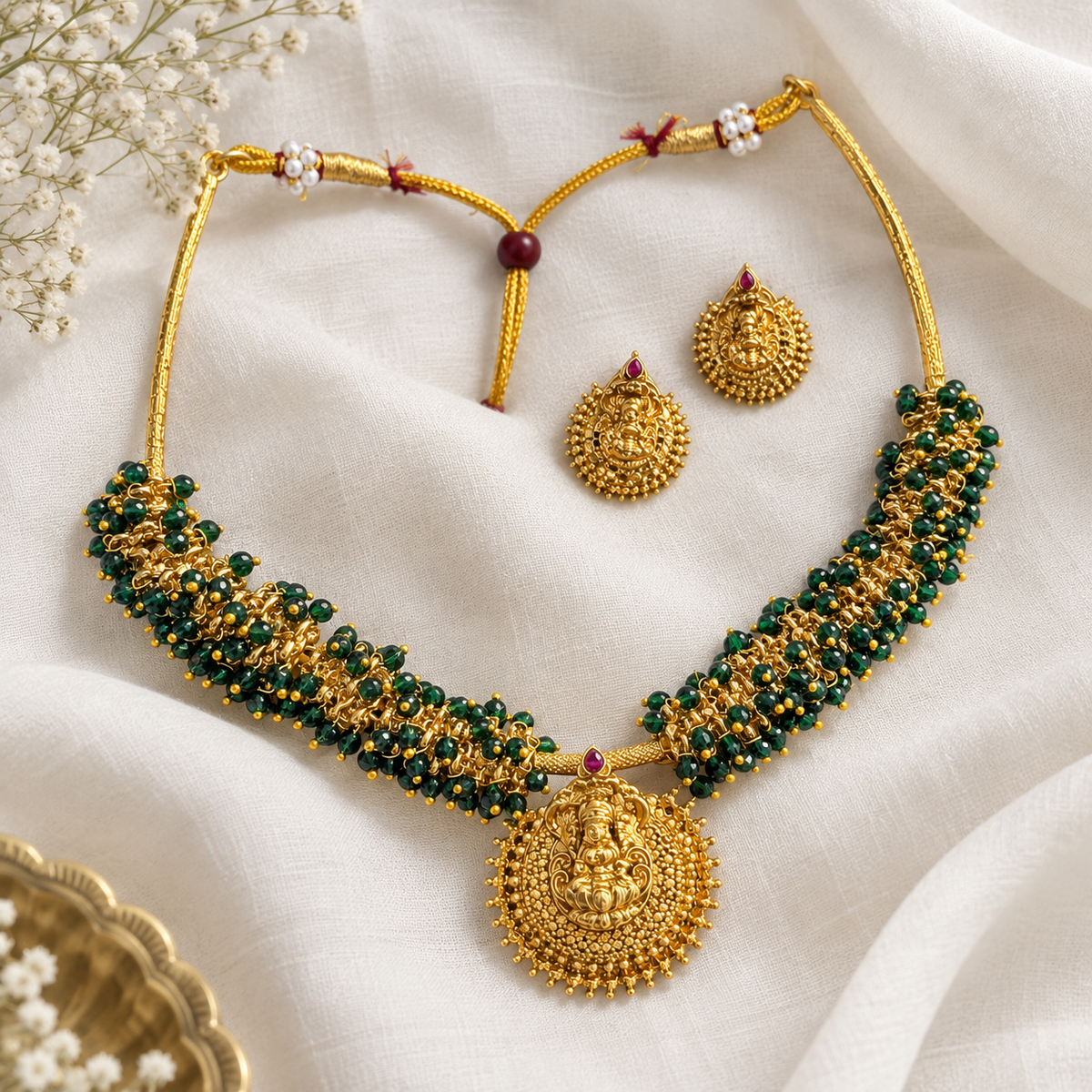 Laxmi hasli pearls glow