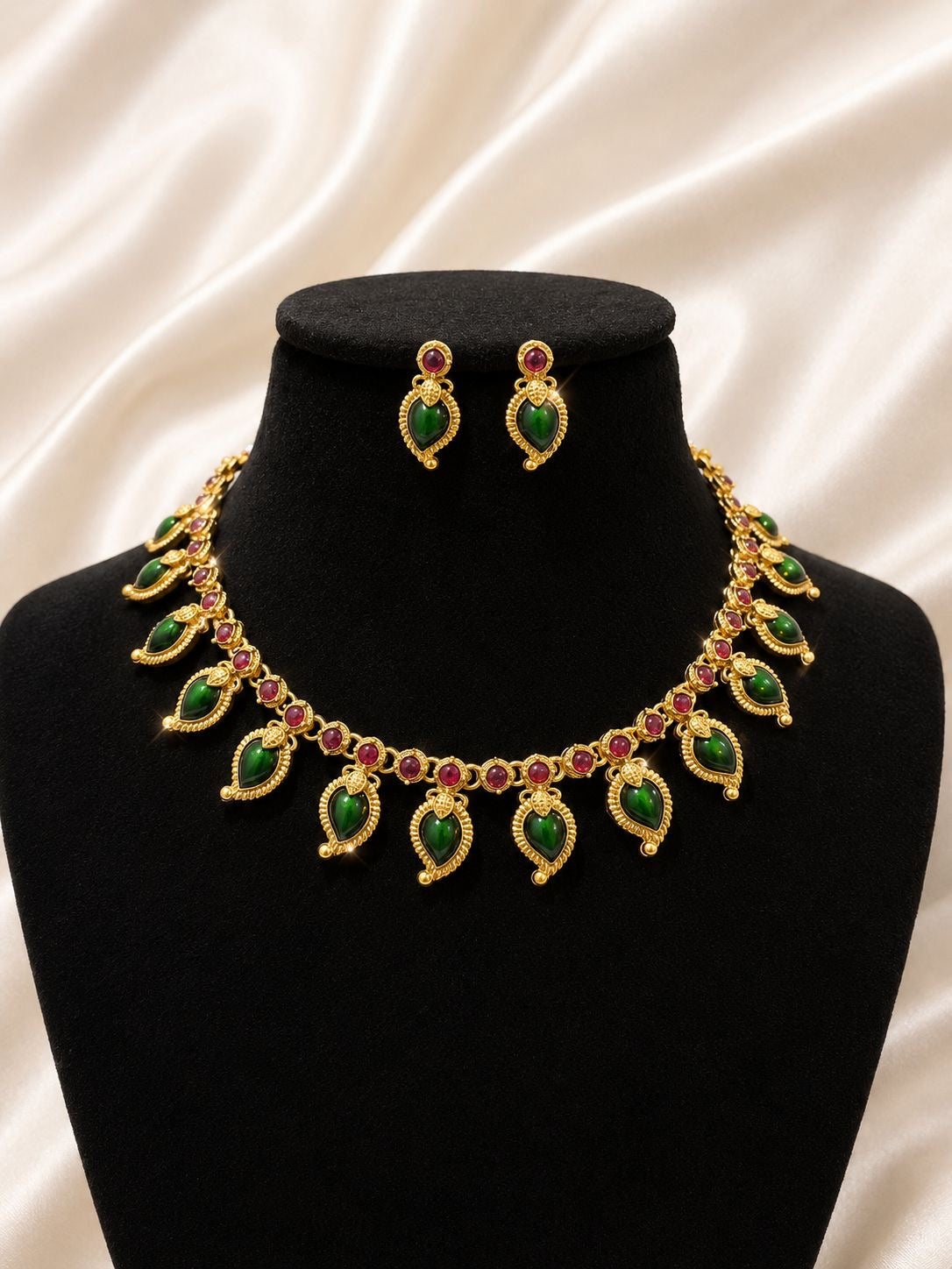 Green mango meenakari set