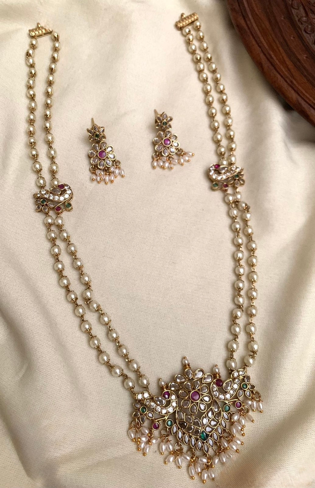 Aaradhya Pearl haar Set