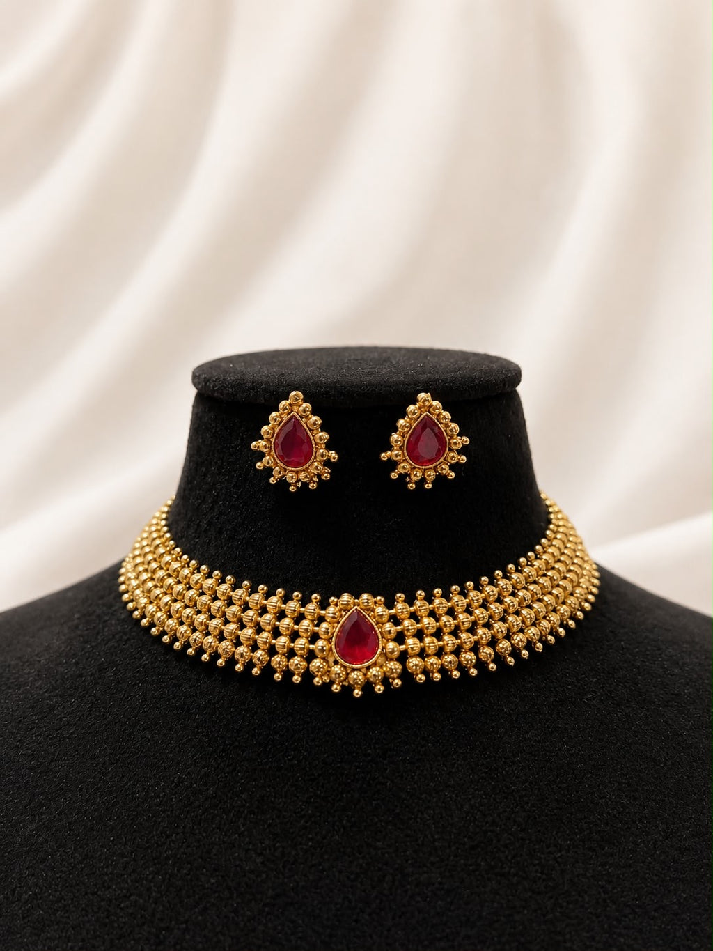 Sorry tushi necklace set