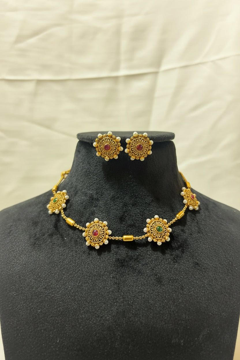 Golden Petal Choker Set